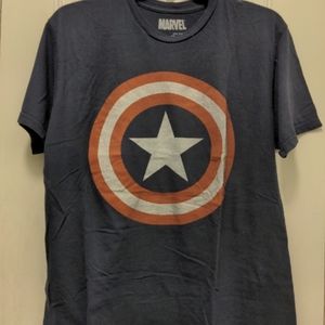 LIKE NEW!!! MENS' MARVEL CAPTAIN AMERICA T SHIRT